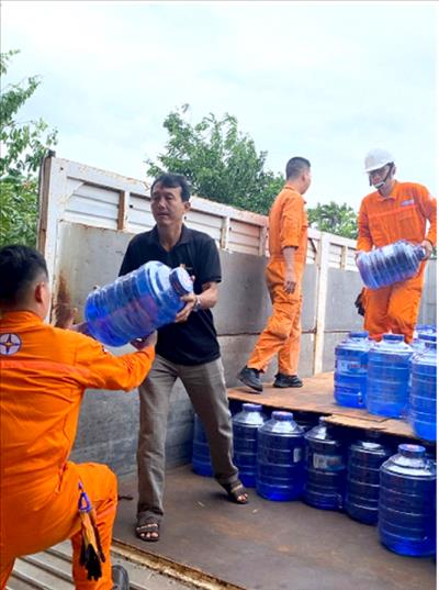 EVNGENCO3 Triển khai 02 đợt hỗ trợ khẩn cấp tại miền Trung – Tây Nguyên sau bão lũ